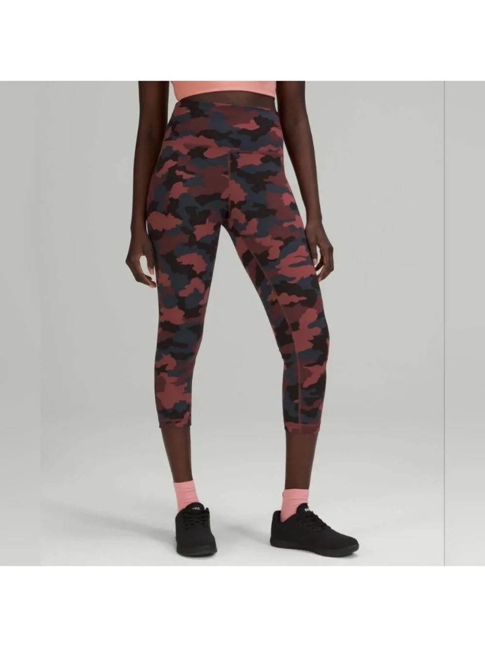 Lululemon Wunder Train High-Rise Crop 23